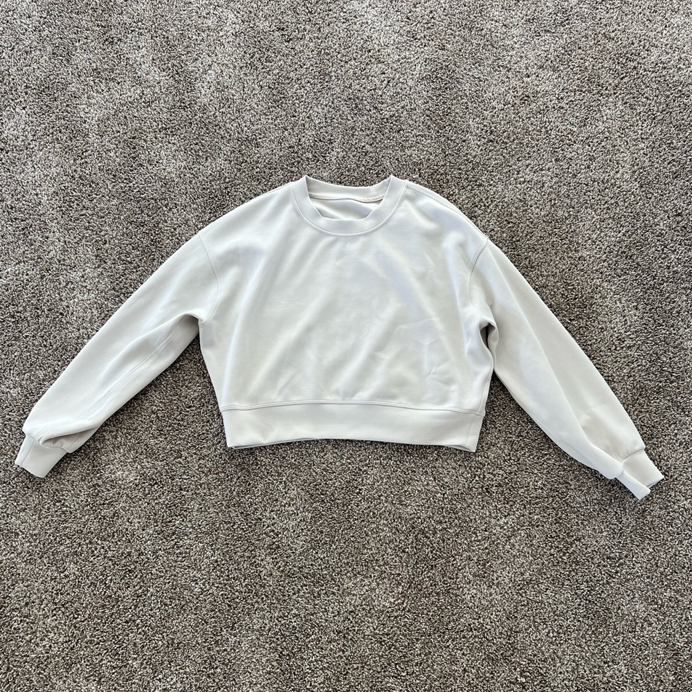 Lululemon Perfectly Oversized Crew- Softstreme